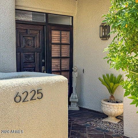 6225 N 30TH Way photo 1