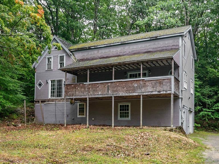166 Woodbound Road photo 2