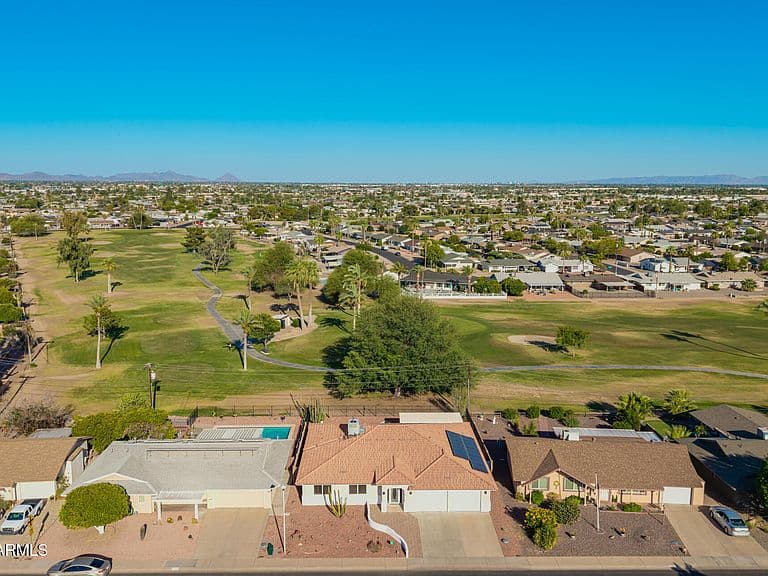 10223 W DESERT HILLS Drive photo 3