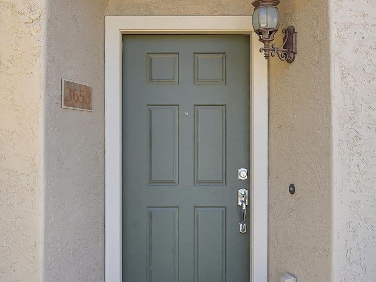 3653 E ZACHARY Drive photo 2