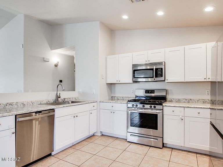 10233 E Desert Mesa Dr photo 2