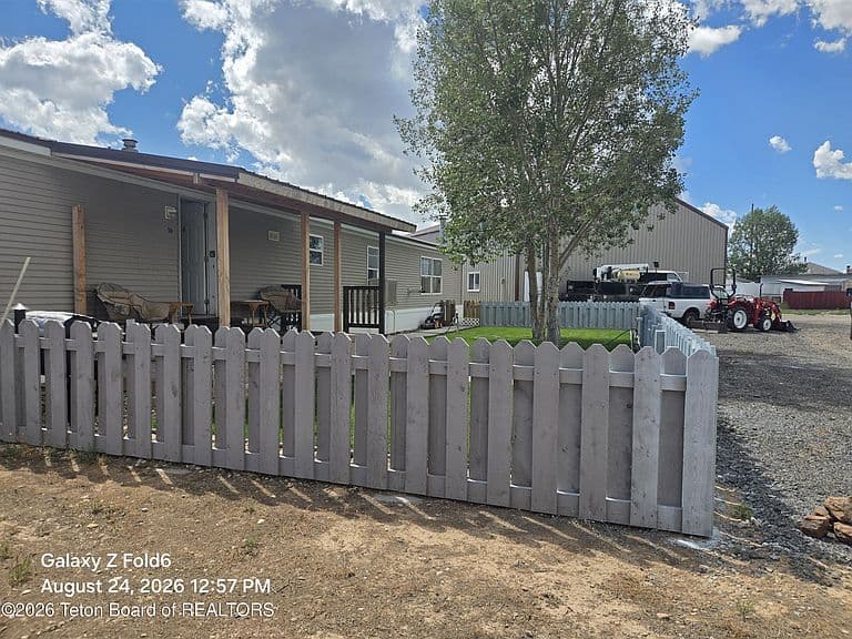 55 Pipers Way photo 4