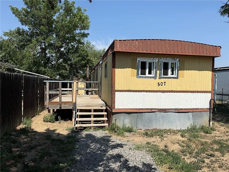 507 Kuhlman Dr photo 2
