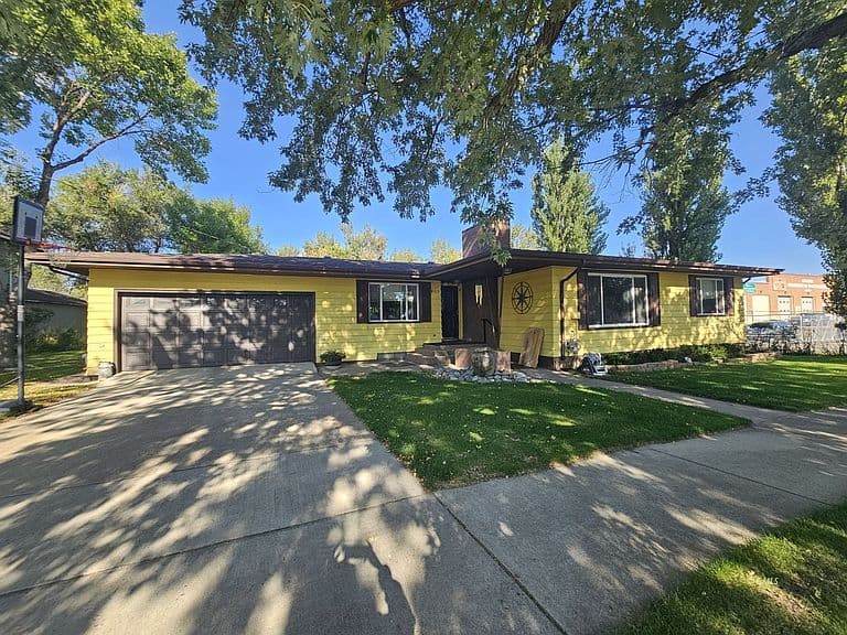 409 N River Ave photo 2