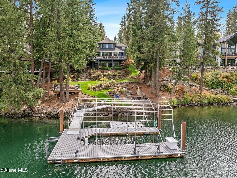 8895 W Riverview Dr photo 4