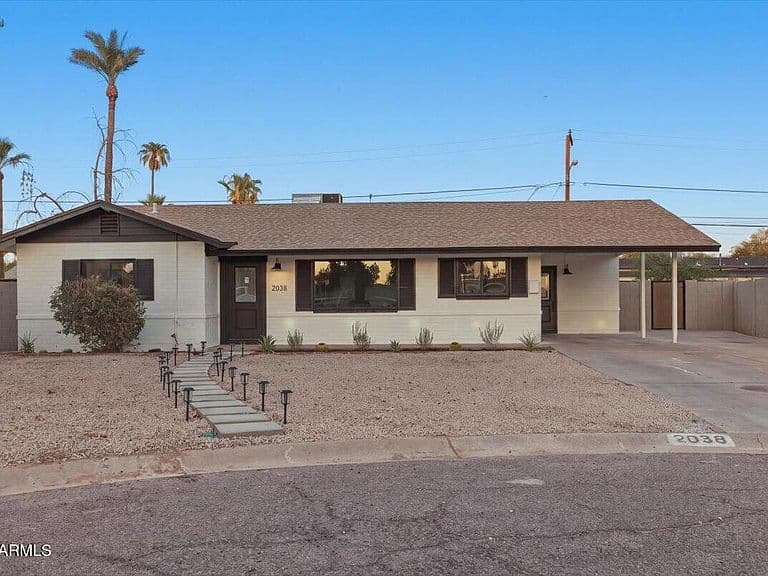 2038 E Cheery Lynne Road photo 1
