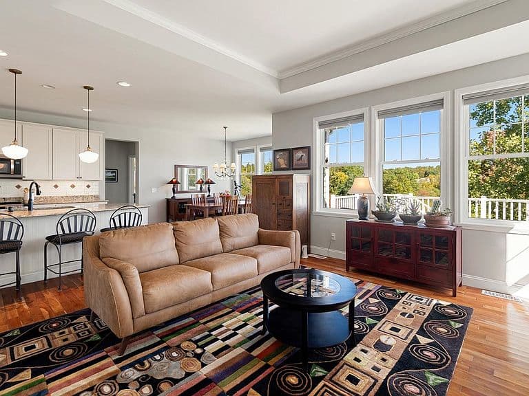 70 Dunmore Lane photo 5