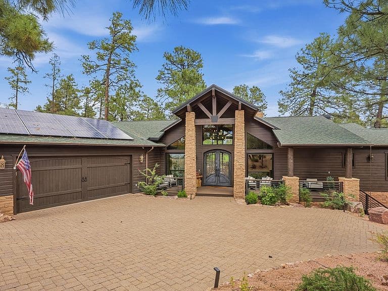 2414 E Scarlet Bugler Cir photo 2