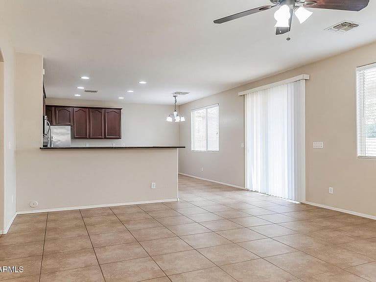 19204 N LARIAT Road photo 4
