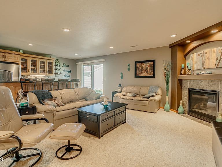 5024 Driftwood Ln photo 5