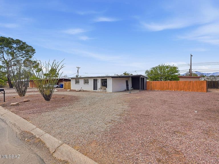 6417 E Calle Herculo photo 3