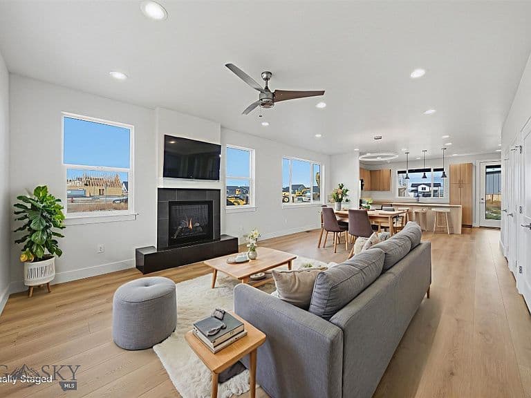 803 Spaniel Ln photo 3