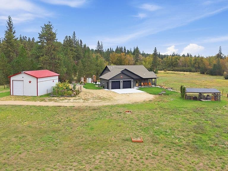 111 Log Cabin Ln photo 1