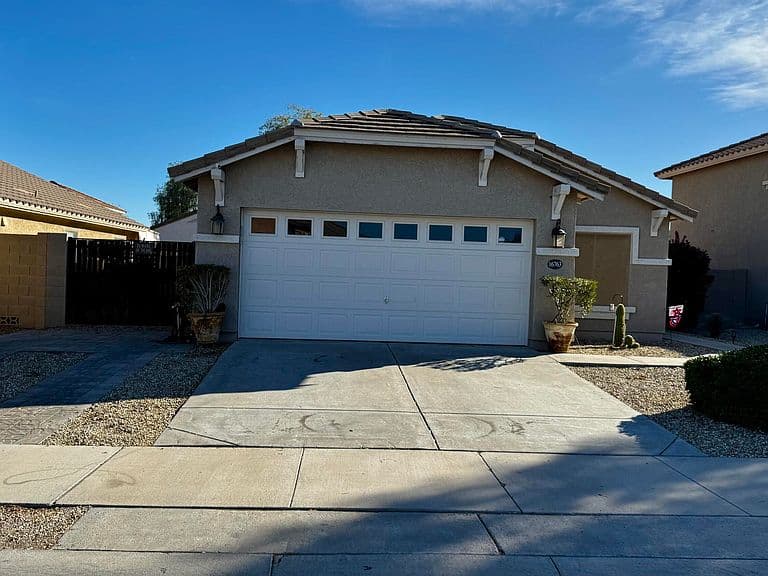 16763 W Sherman St photo 1