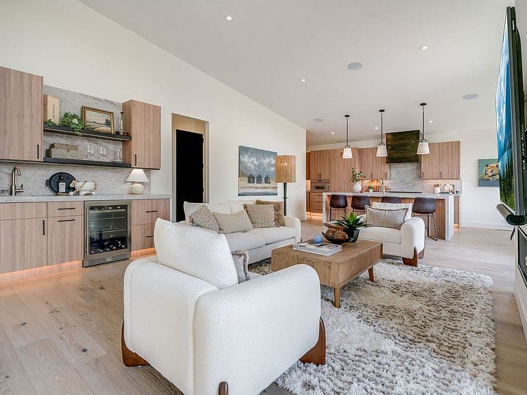 925 Apres Dr Lot 4 photo 5