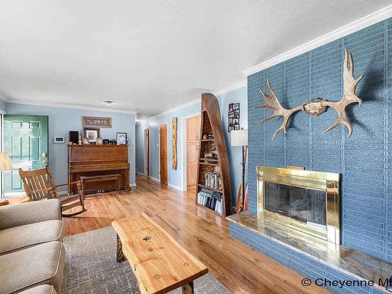 1017 Melton St photo 5
