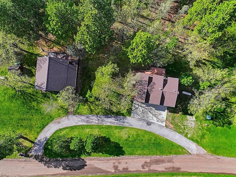 20787 Mountain Ct photo 4