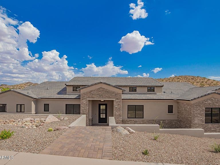 8871 E Canyon Vista Drive photo 1