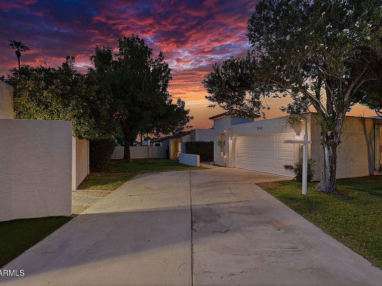 7352 E VALLEY VISTA Drive photo 3