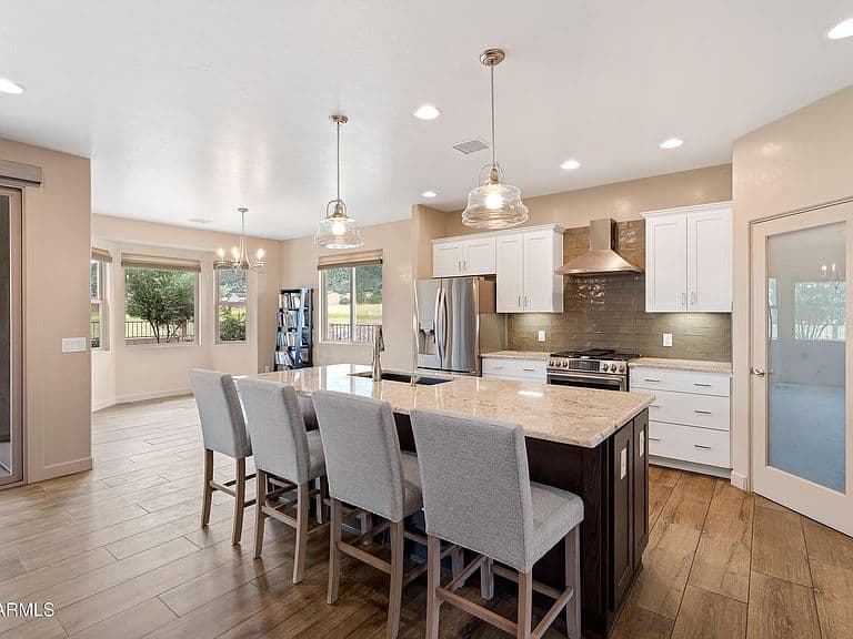 6577 E SADDLEHORN Circle photo 2