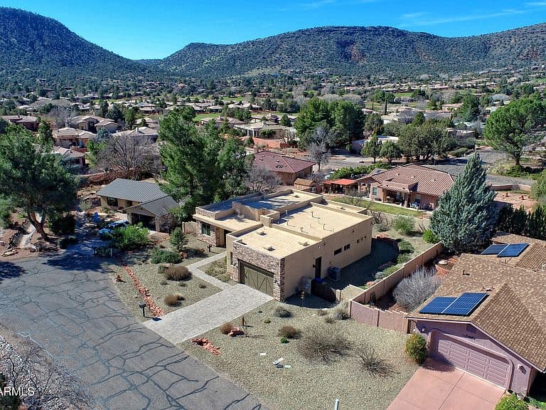 180 Creek Rock Rd photo 2