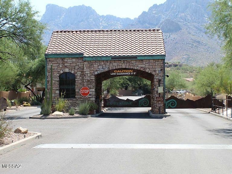 10130 N Calle Del Carnero photo 3