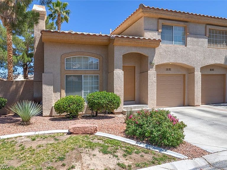 9624 Blue Calico Dr photo 1