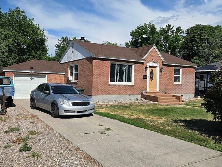 947 Cahoon Ave photo 1