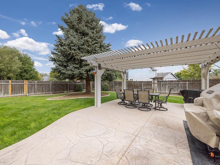 440 E Northridge Dr photo 4
