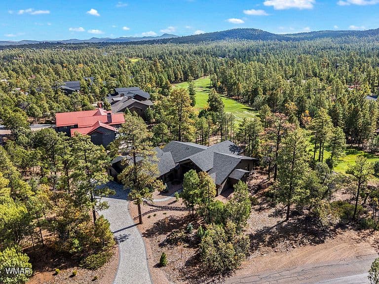 3301 Snowberry Loop photo 2