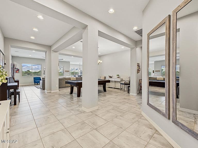 10944 N Gemma Ave photo 2