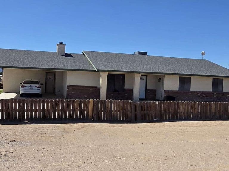 1350 S 371ST Avenue photo 1