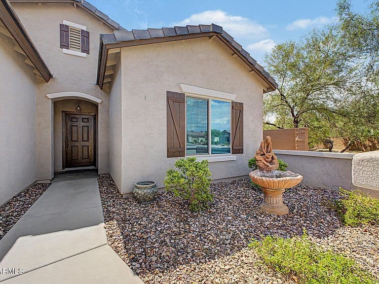 3218 N LAFAYETTE Drive photo 4