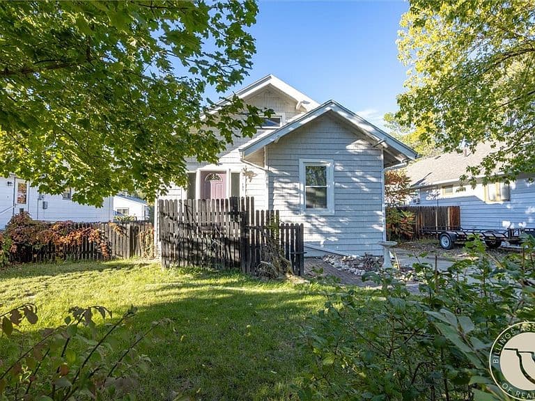 131 Burlington Ave photo 1