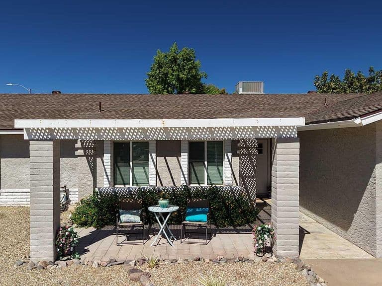 2802 E HILLERY Drive photo 4