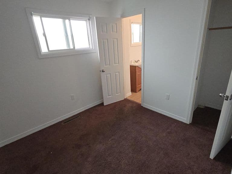 1110 Normal Ave photo 3