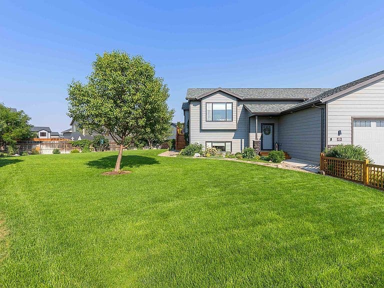 822 Dirk Ct photo 5