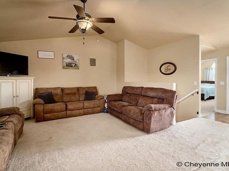 2751 Cattle Dr photo 5