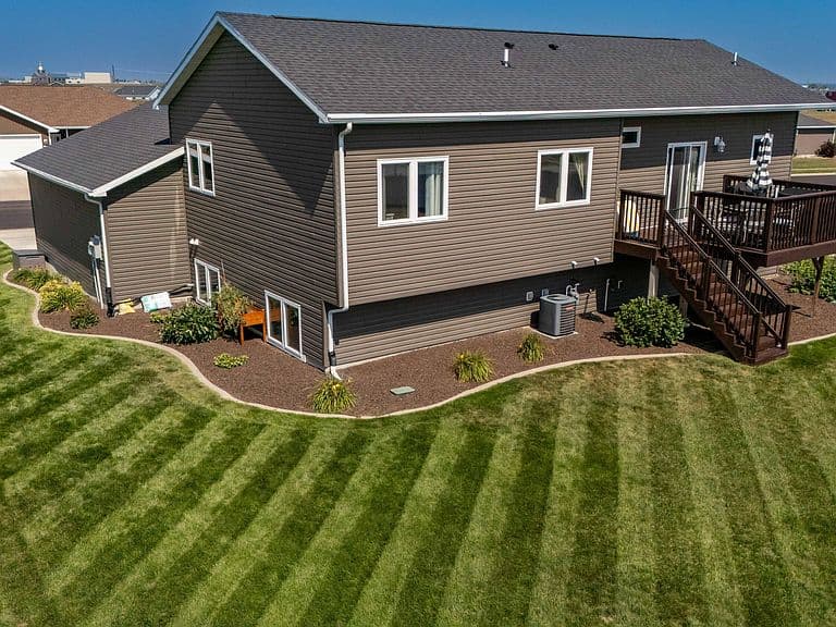 4837 Feldspar Dr photo 5