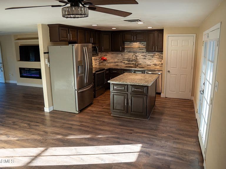 13250 N 38th St photo 5