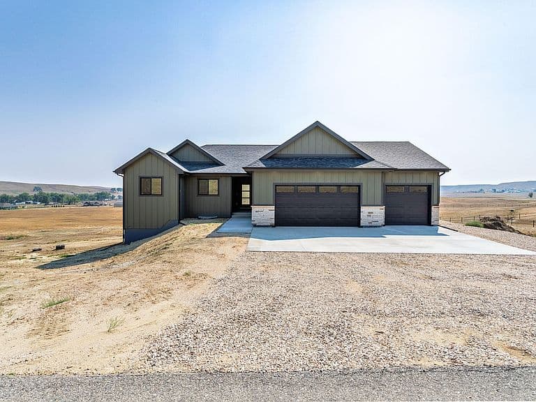 27 Sand Creek Dr photo 1