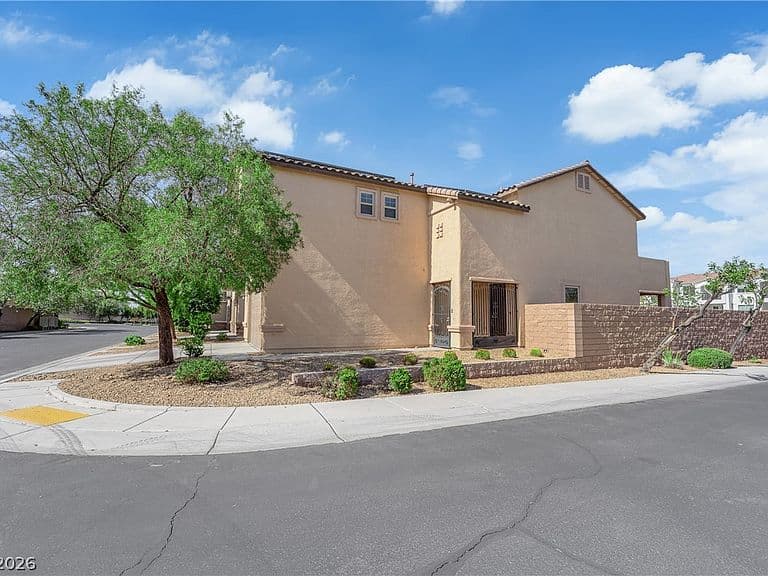 4982 Mountain Pepper Dr photo 2