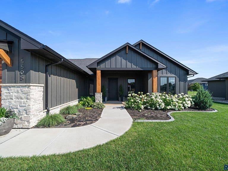 5505 E Canter Ridge Cir photo 3