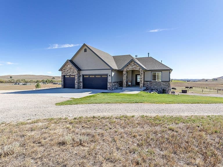 31 Sand Creek Dr photo 4