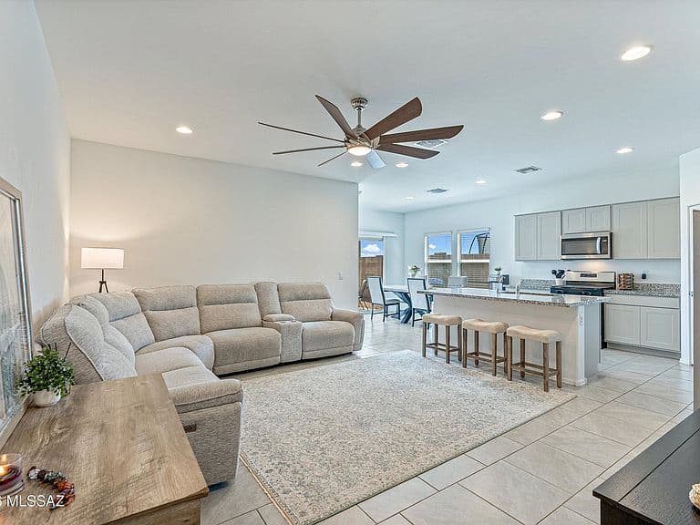 13366 N Jessett Ln photo 3