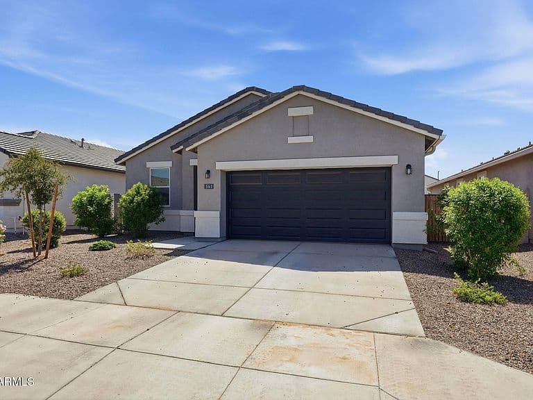 561 W Freedom Street photo 3