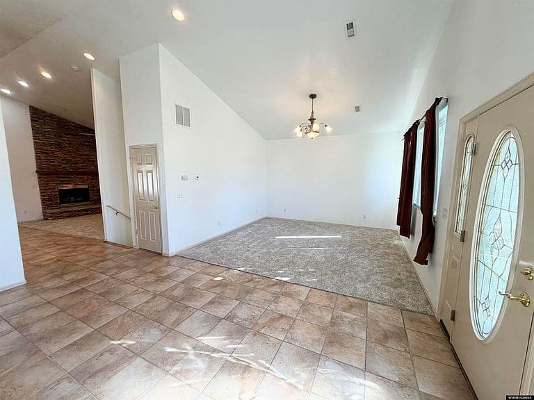 2315 Cripple Creek Dr photo 4