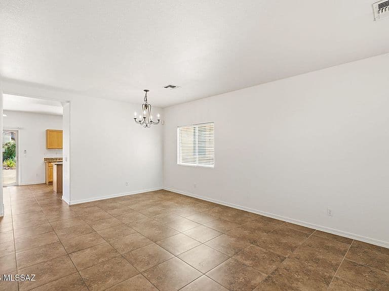 105 W Calle Guija photo 5