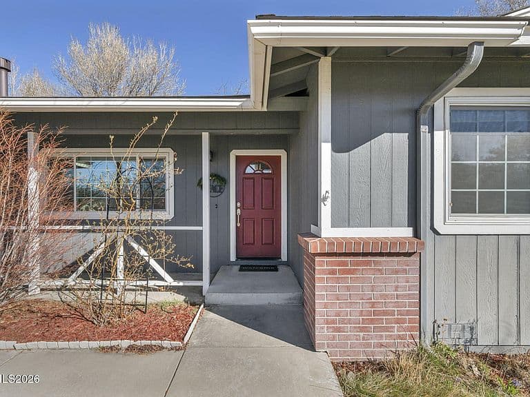 974 Adobe Dr photo 3