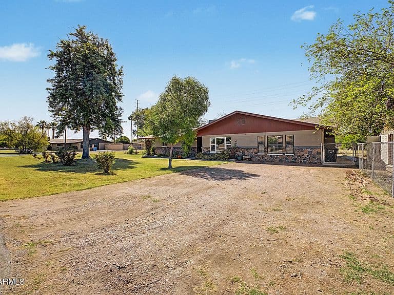 2975 E CAMPBELL Road photo 3